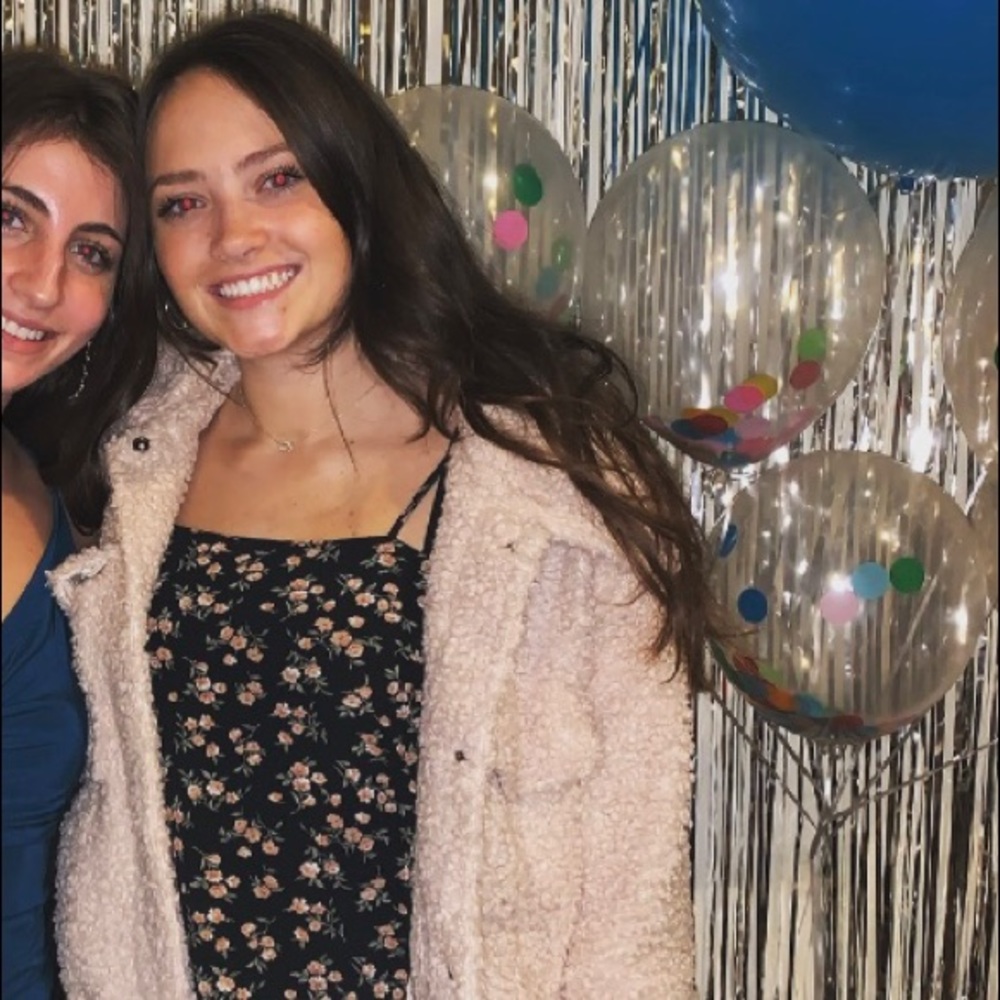 Meet your Posher, Ella